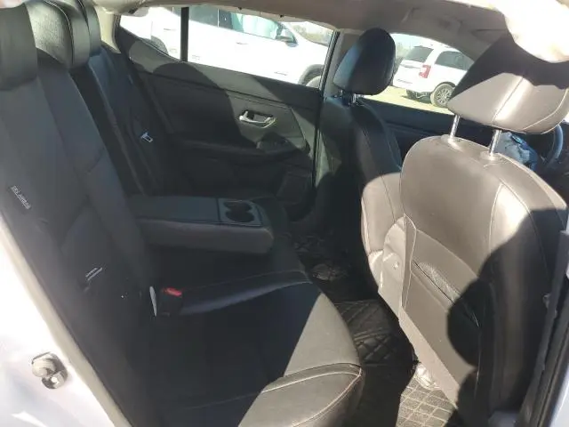 2021 NISSAN SENTRA SR  