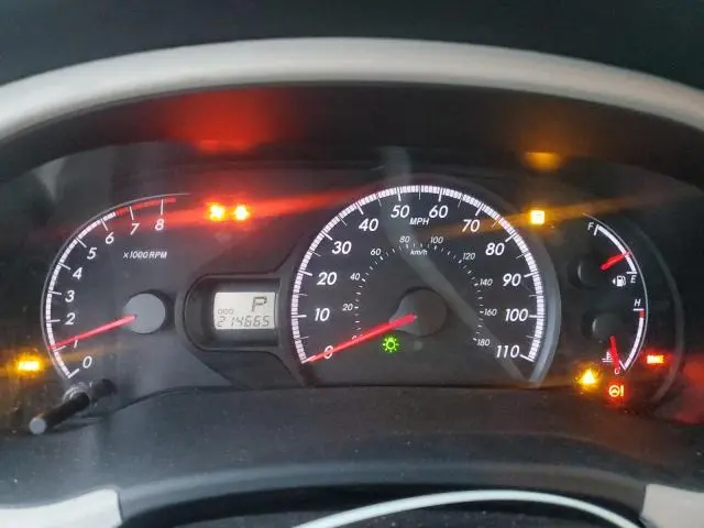 2011 TOYOTA SIENNA LE  