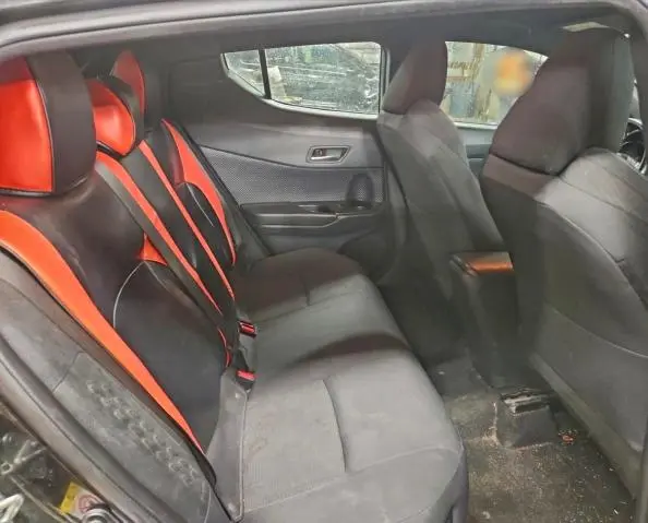 2018 TOYOTA C-HR XLE  