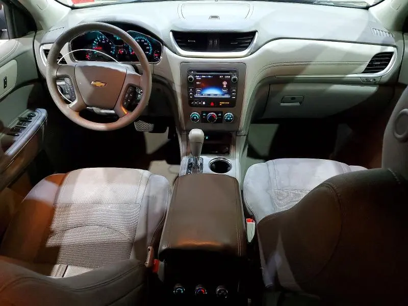 2013 CHEVROLET TRAVERSE LS  