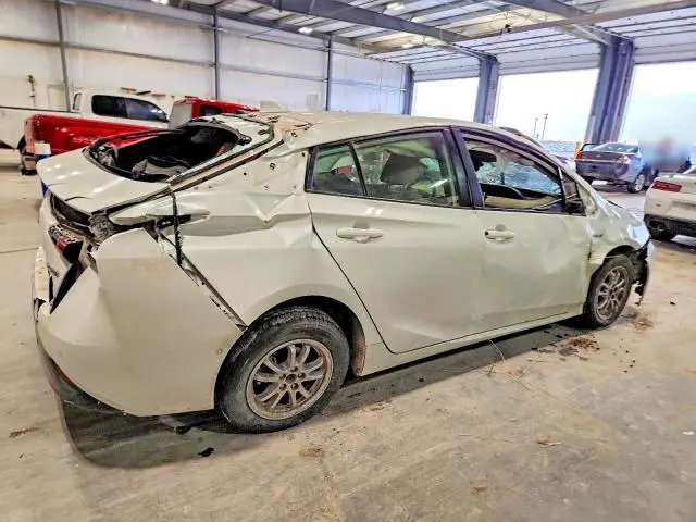 2020 TOYOTA PRIUS LE  