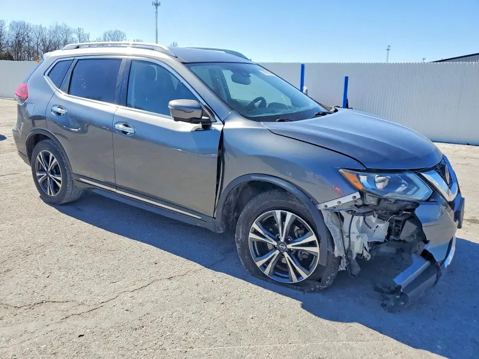 2018 NISSAN ROGUE SL  