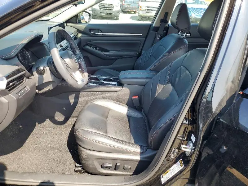 2024 NISSAN ALTIMA SR  