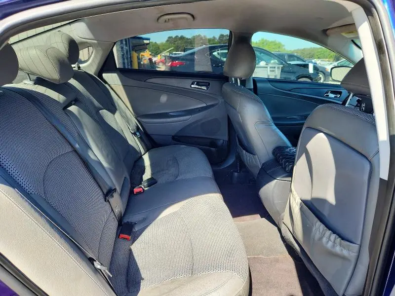 2012 HYUNDAI SONATA SE  
