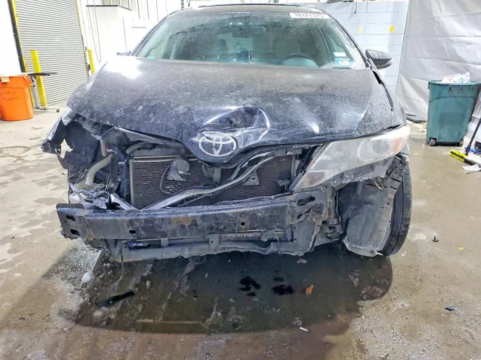 2013 TOYOTA VENZA LE  