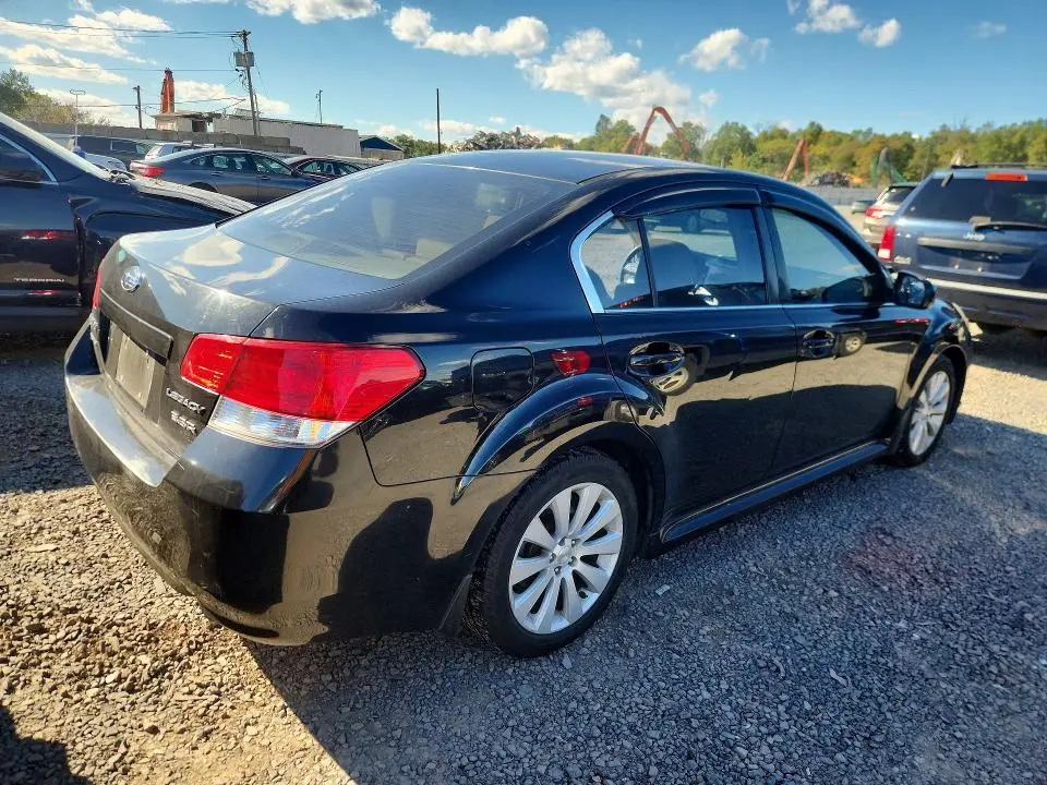 2011 SUBARU LEGACY 3.6R PREMIUM  