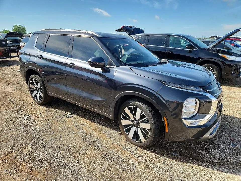 2025 MITSUBISHI OUTLANDER SEL  