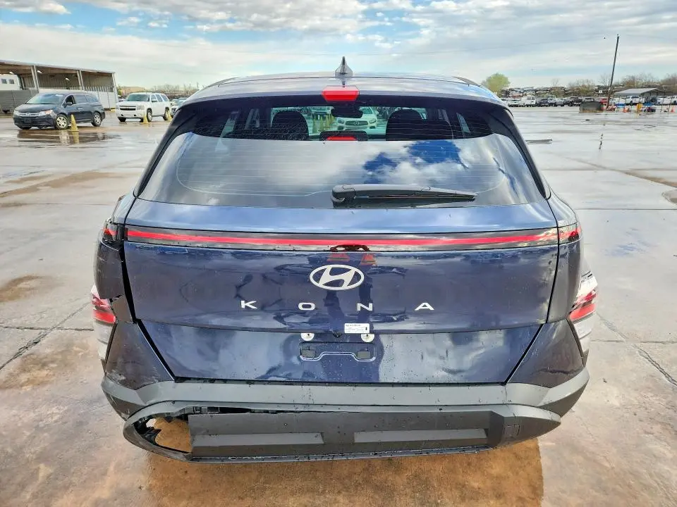 2026 HYUNDAI KONA SE  