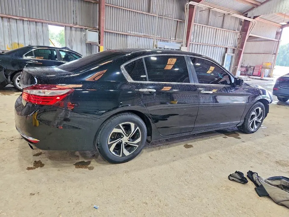 2017 HONDA ACCORD LX  
