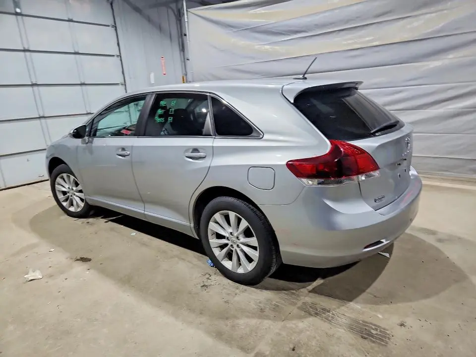 2015 TOYOTA VENZA LE  