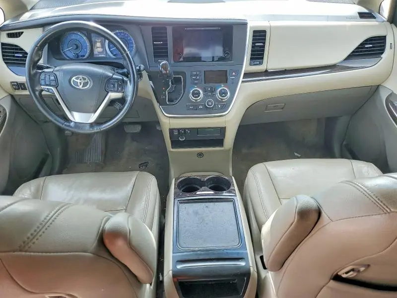 2015 TOYOTA SIENNA XLE 8-PASSENGER  