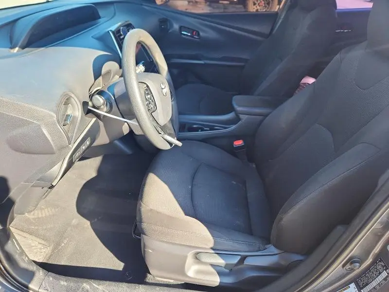 2019 TOYOTA PRIUS LE  