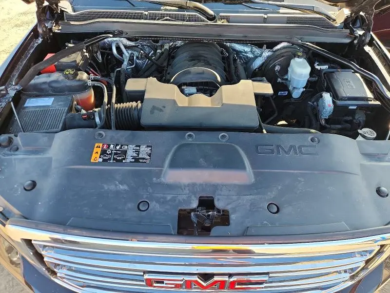 2017 GMC YUKON XL K1500 SLE  