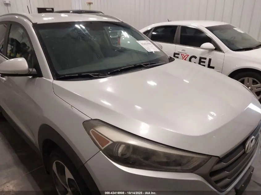 2016 HYUNDAI TUCSON SPORT