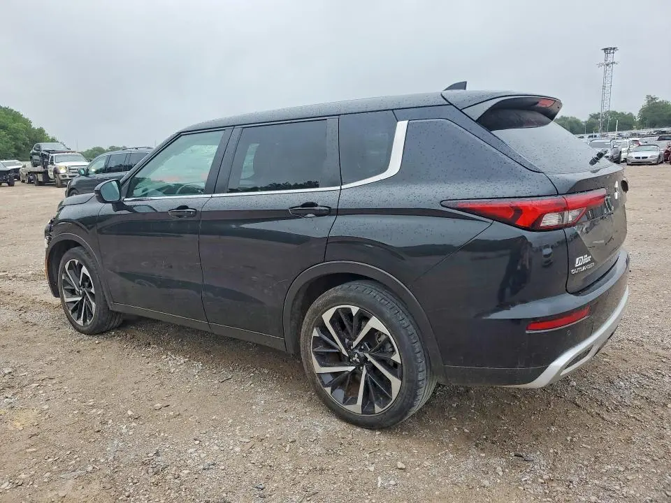 2023 MITSUBISHI OUTLANDER SE  