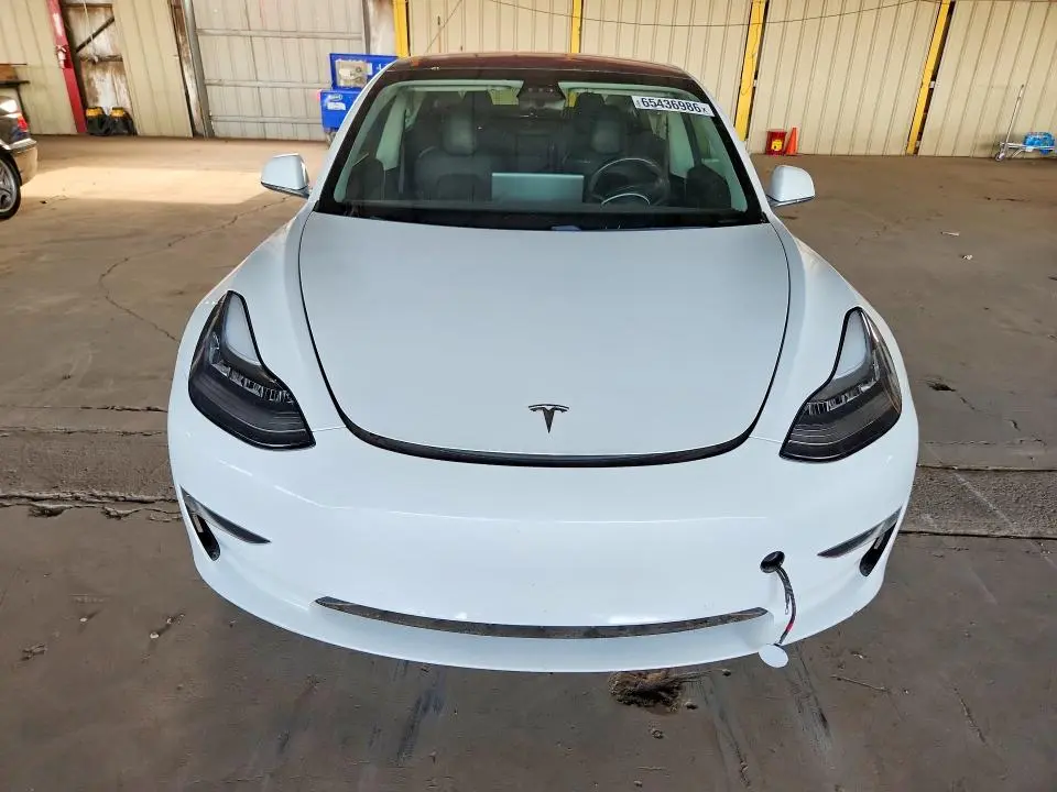 2018 TESLA MODEL 3   