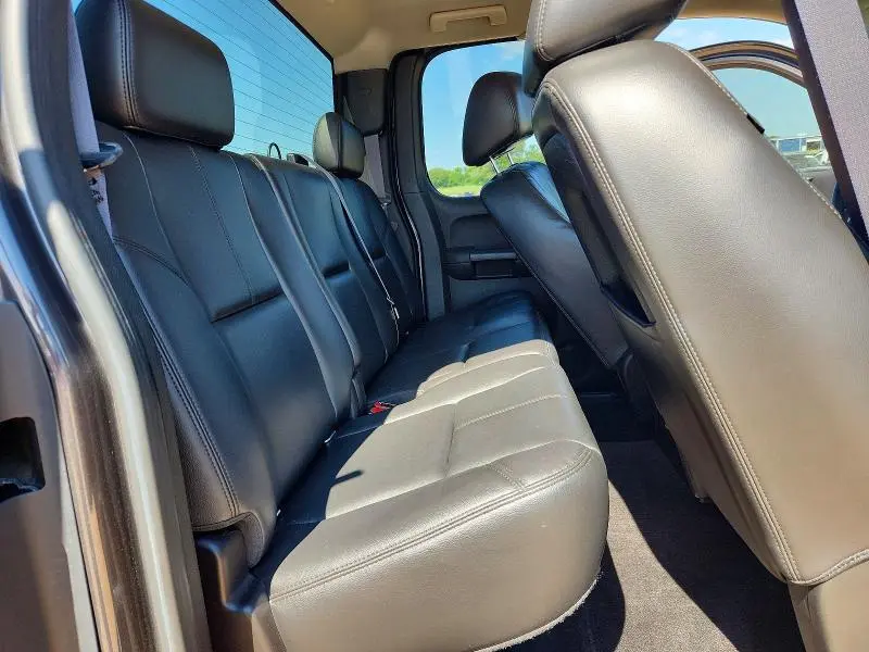 2011 CHEVROLET SILVERADO C1500 LT  