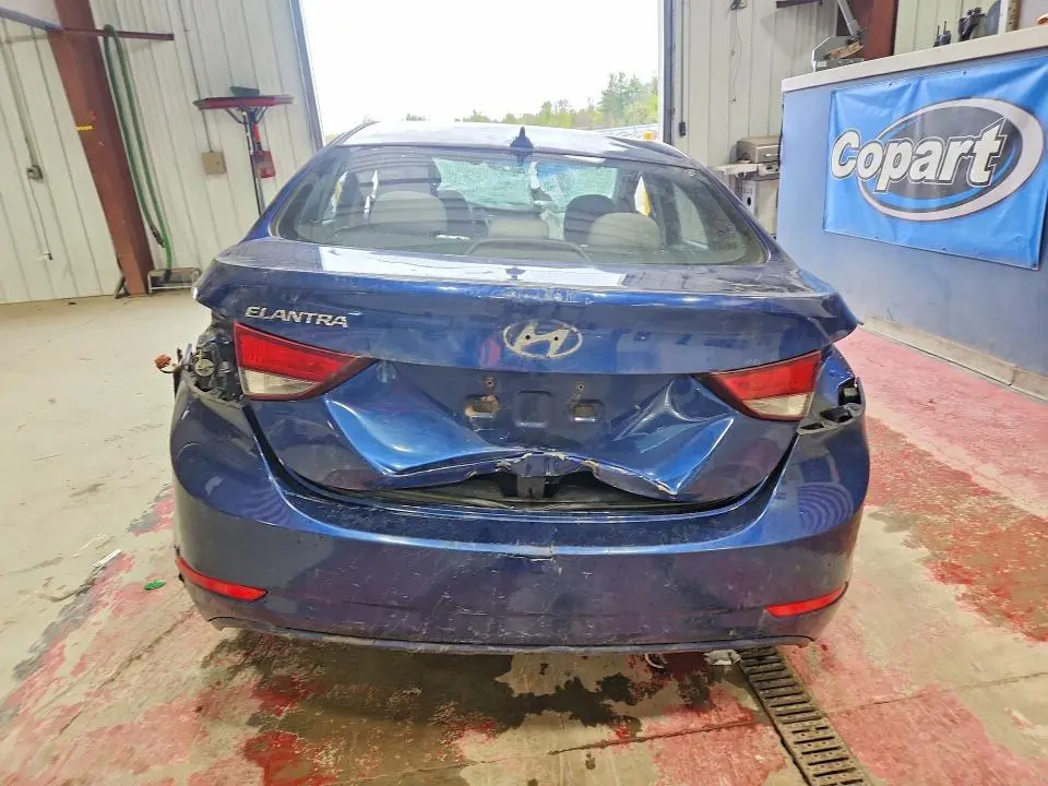 2016 HYUNDAI ELANTRA SE  