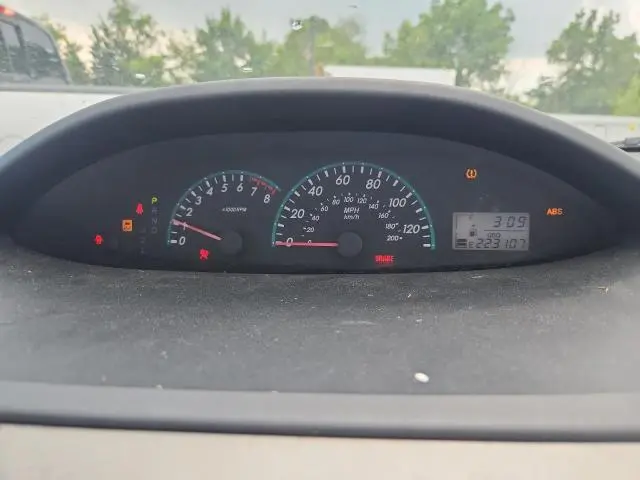2010 TOYOTA YARIS   