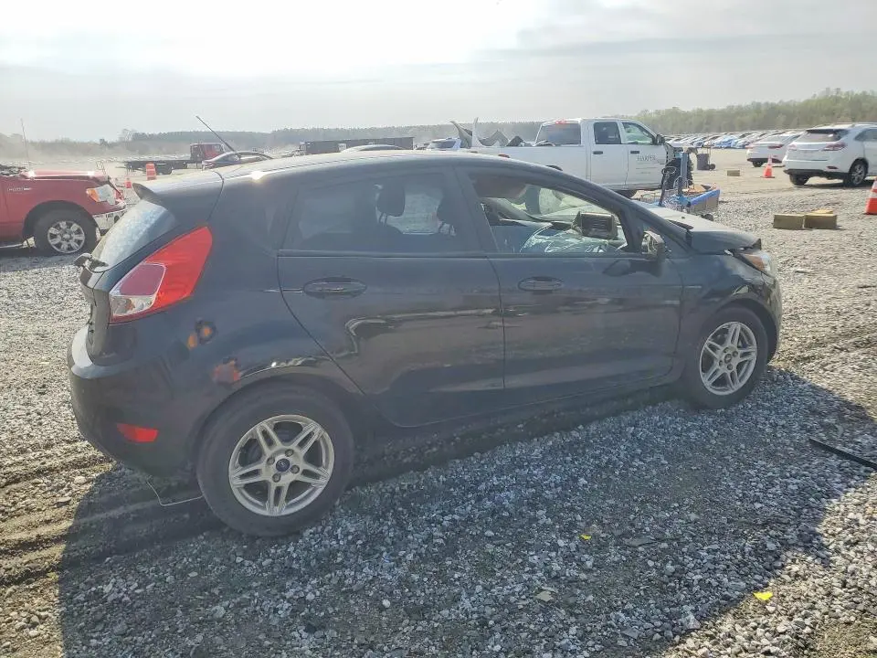 2018 FORD FIESTA SE  