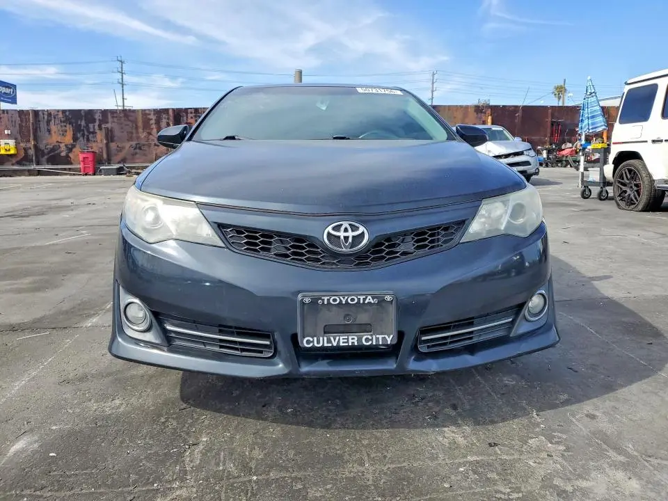 2014 TOYOTA CAMRY SE SPORT  