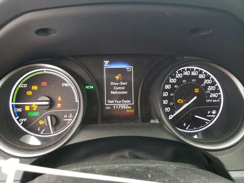 2022 TOYOTA CAMRY XLE  