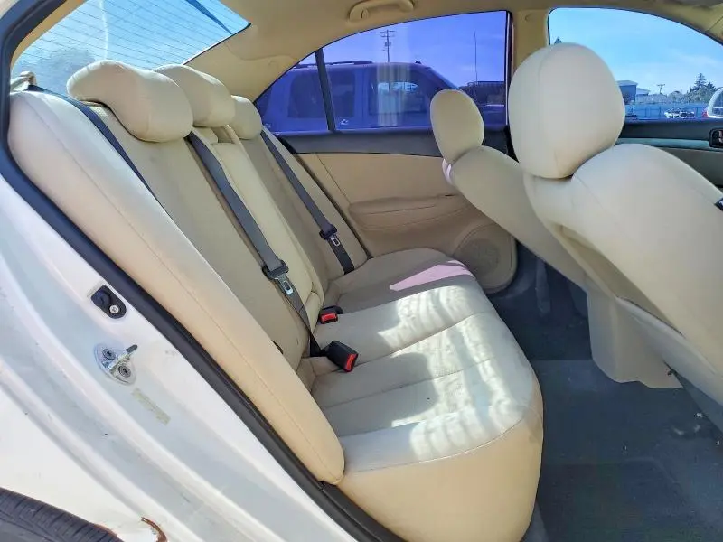 2010 HYUNDAI SONATA GLS  