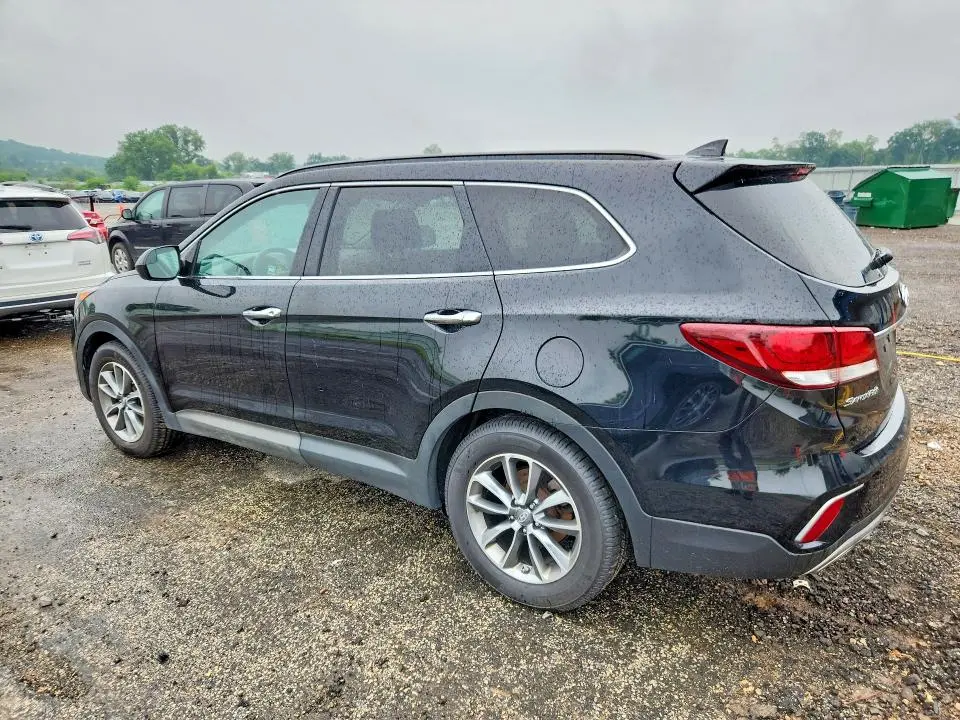 2017 HYUNDAI SANTA FE SE  