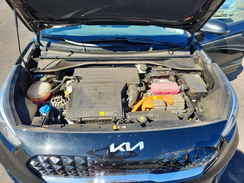 2022 KIA NIRO LXS  