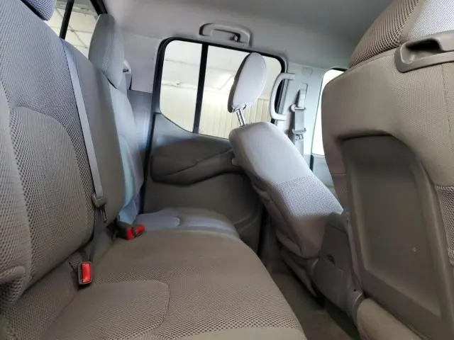 2014 NISSAN FRONTIER S  