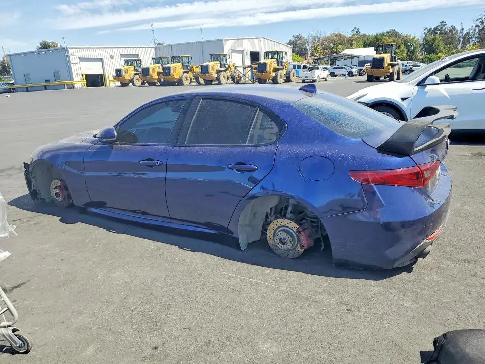 2017 ALFA ROMEO GIULIA   