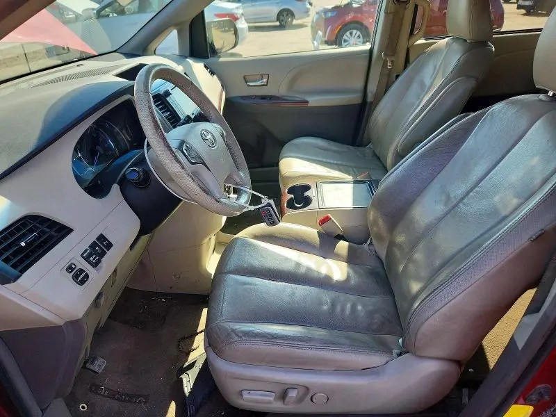2012 TOYOTA SIENNA XLE 8-PASSENGER  