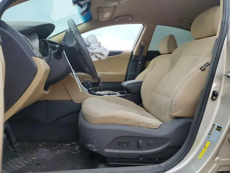 2011 HYUNDAI SONATA GLS  