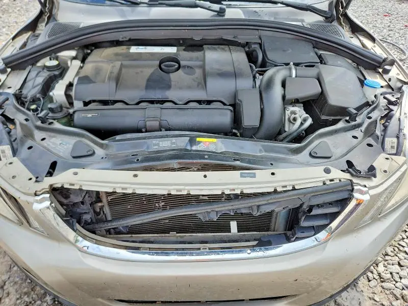 2011 VOLVO XC60 3.2  