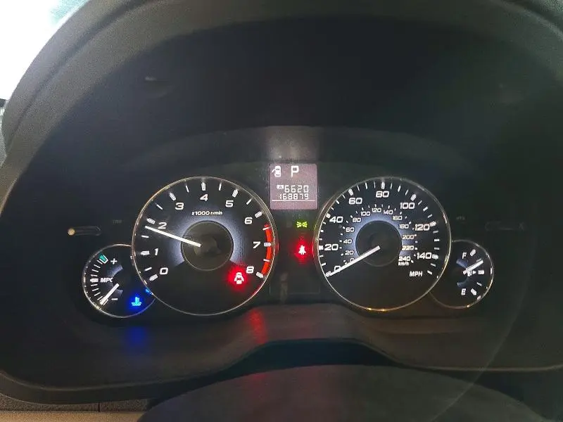 2011 SUBARU OUTBACK 2.5I PREMIUM  