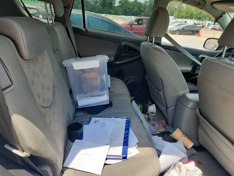 2011 TOYOTA RAV4 BASE  