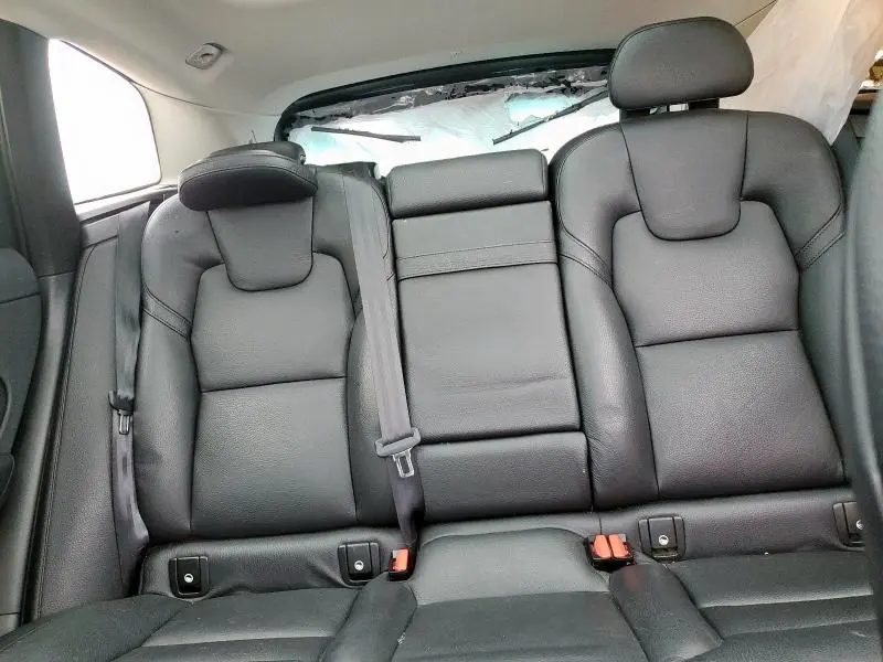 2019 VOLVO XC60 T5 MOMENTUM  