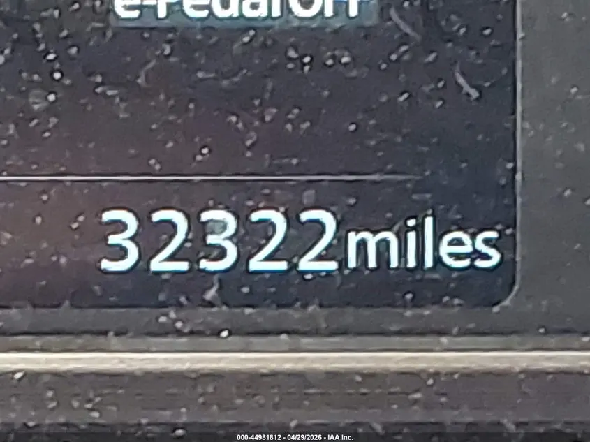 2022 NISSAN LEAF SV 40 KWH