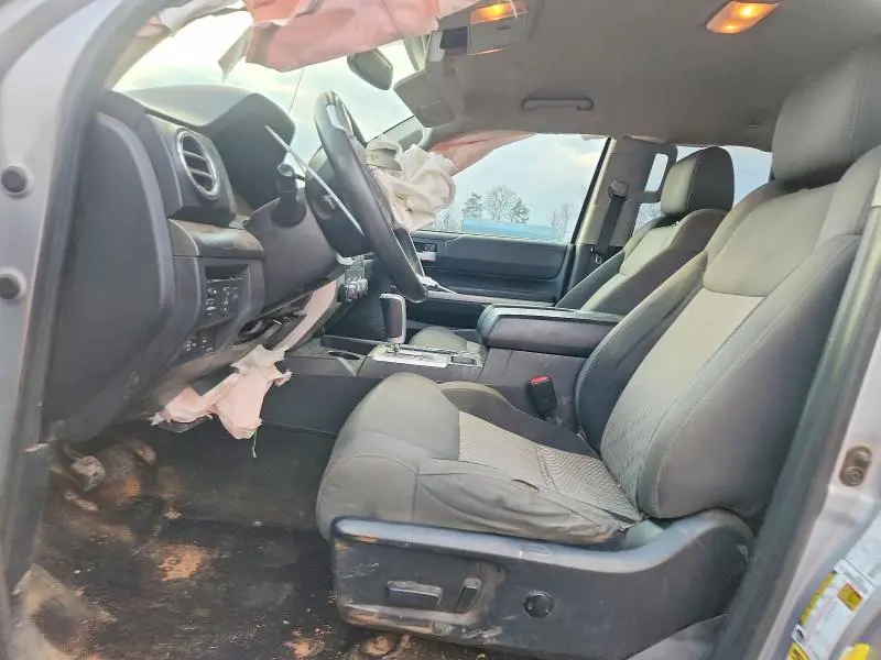 2017 TOYOTA TUNDRA DOUBLE CAB SR5  