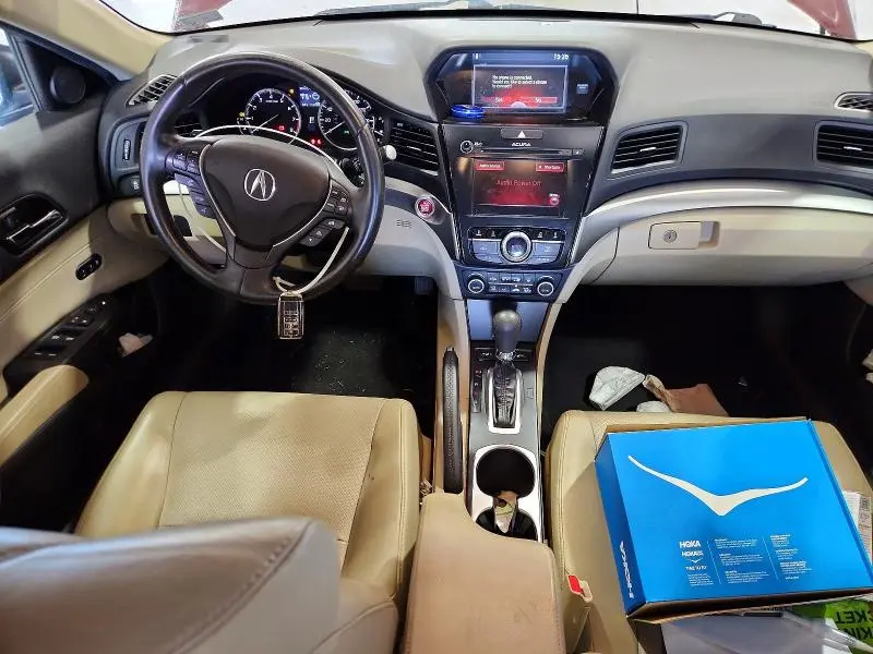 2016 ACURA ILX PREMIUM/TECHNOLOGY  