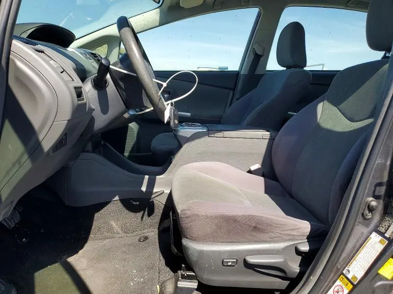 2013 TOYOTA PRIUS V THREE  