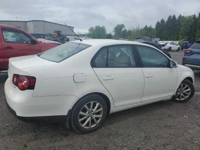 2010 VOLKSWAGEN JETTA SE  
