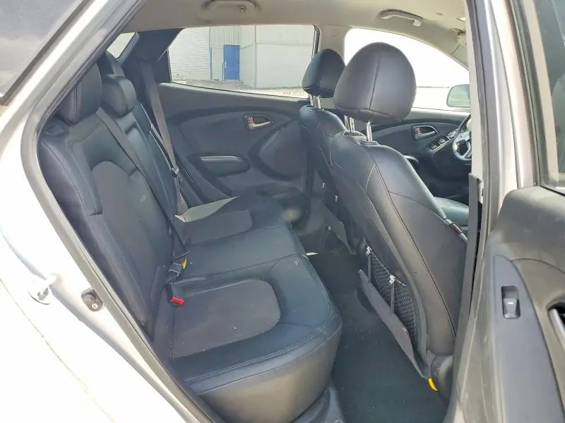 2011 HYUNDAI TUCSON GLS  