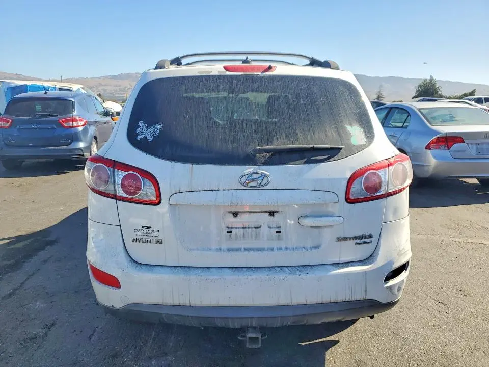 2011 HYUNDAI SANTA FE GLS  