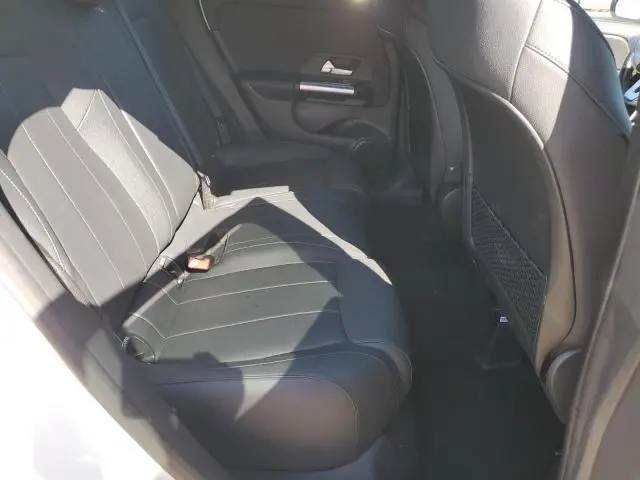 2023 MERCEDES-BENZ GLA 250  