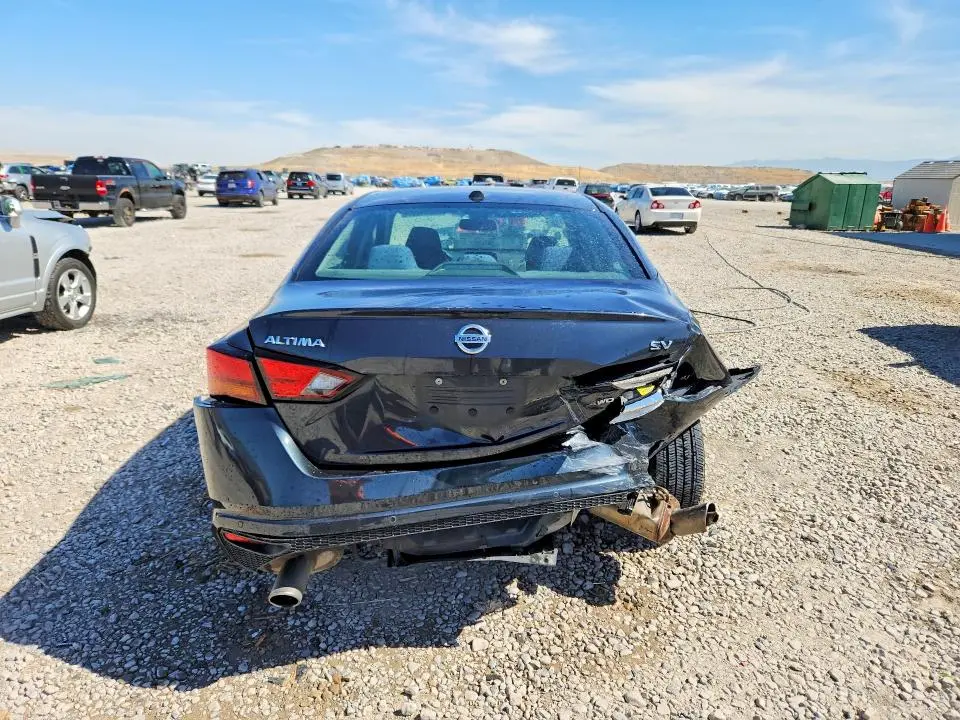 2019 NISSAN ALTIMA SV  