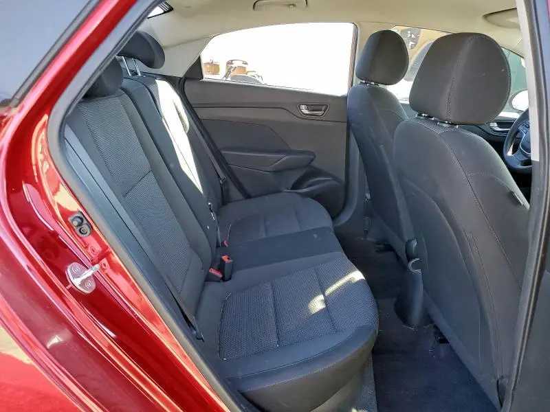 2019 HYUNDAI ACCENT SE  