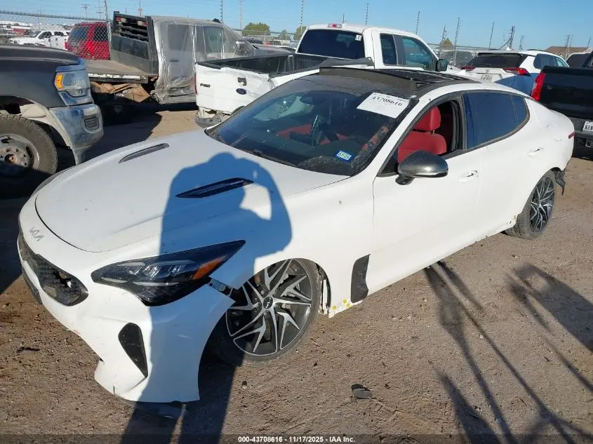 2022 KIA STINGER GT-LINE