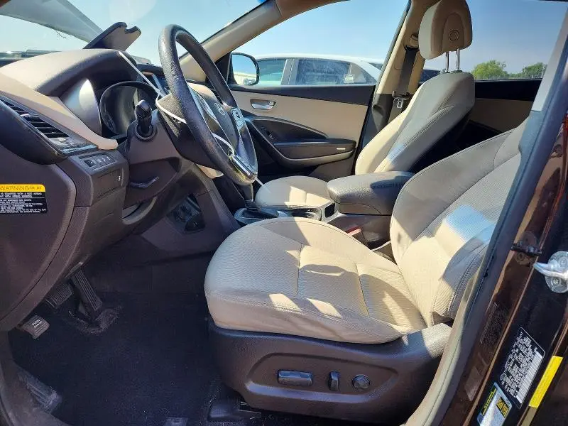 2018 HYUNDAI SANTA FE SE  
