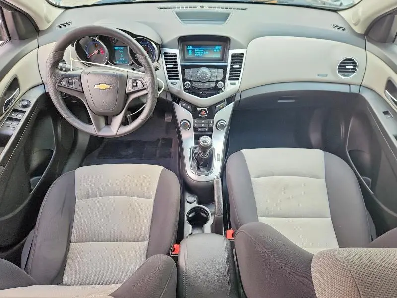 2013 CHEVROLET CRUZE LS  